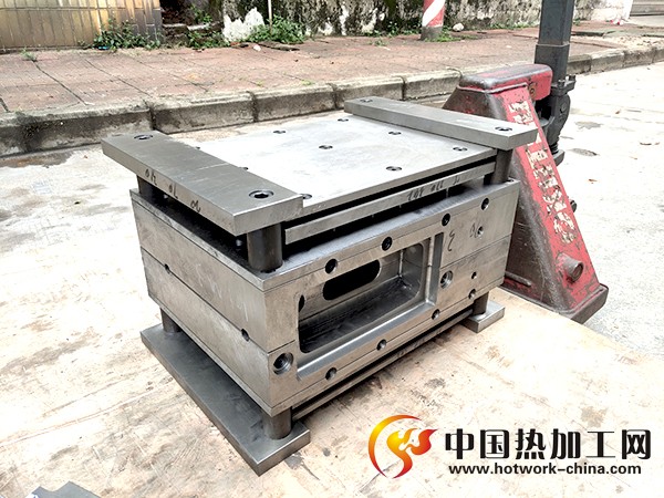 射芯机模具